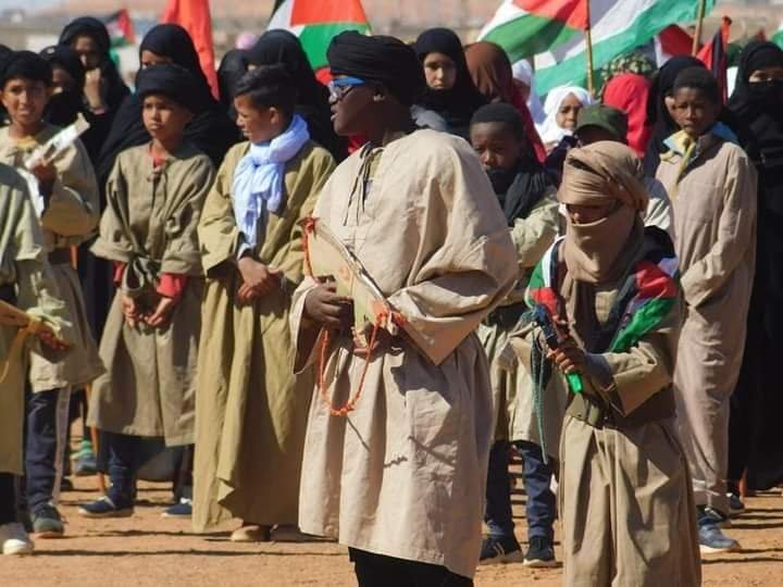 بالصور.. البوليساريو تطلق حملة تجنيد الأطفال في خرق واضح لحقوق حماية الطفولة
