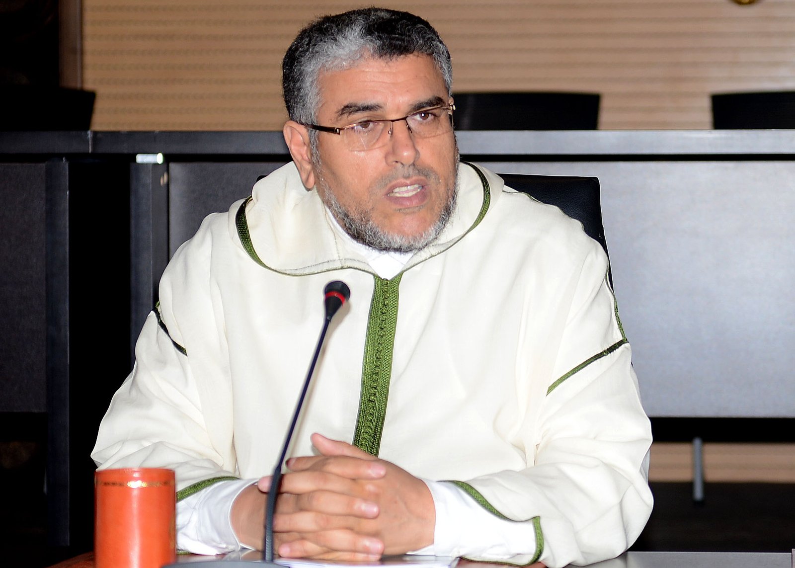 وفد من الأمانة العامة لحزب PJD يزور الرميد للاطمئنان على وضعه الصحي