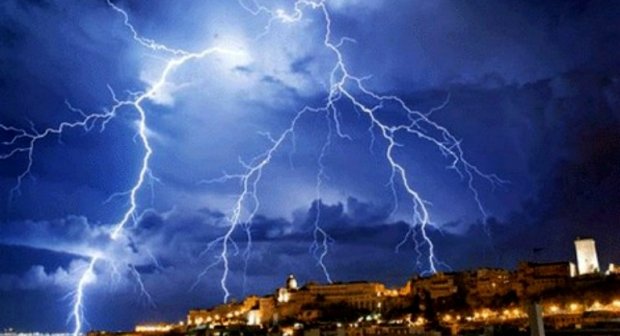 ستصل إلى 70 ملم.. نشرة خاصة تحذر من زخات رعدية في هذه المناطق