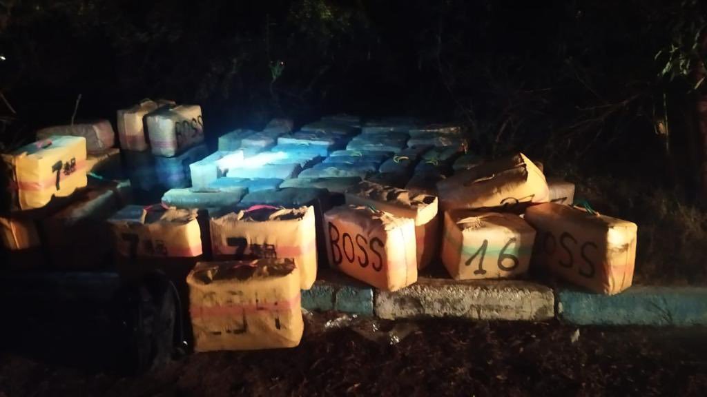 إجهاض عملية كبرى للتهريب الدولي للمخدرات وحجز الأطنان من مخدر الشيرا (صور)