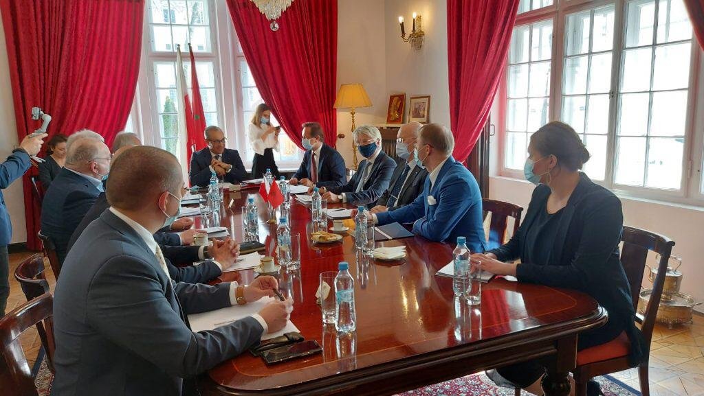 شركات بولندية كبيرة تؤكد عزمها الاستثمار في بالصحراء المغربية