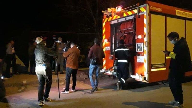 خطير.. سائقة تقتحم منزلا بسيارتها وتتسبب في مقتل امرأة.. التفاصيل