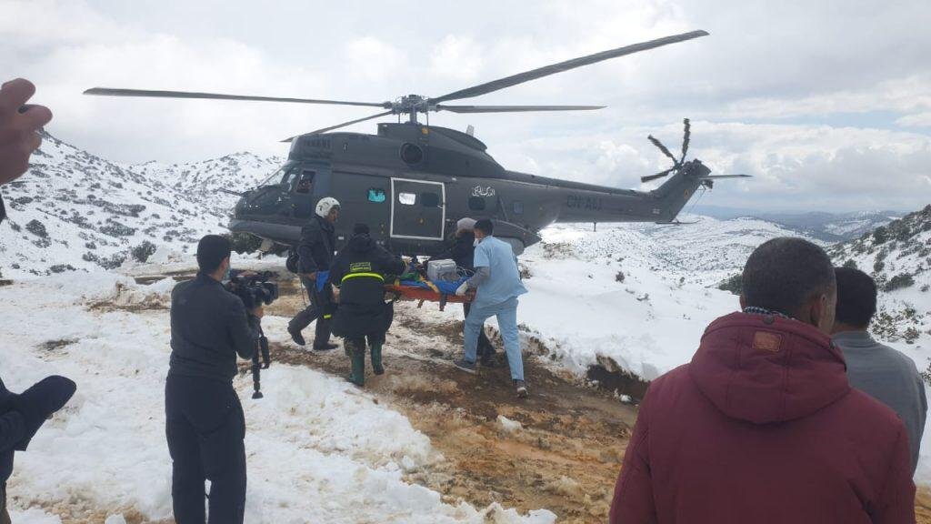 مروحية للدرك تنقذ سيدة وضعت توأما في أعالي بجبال تازة