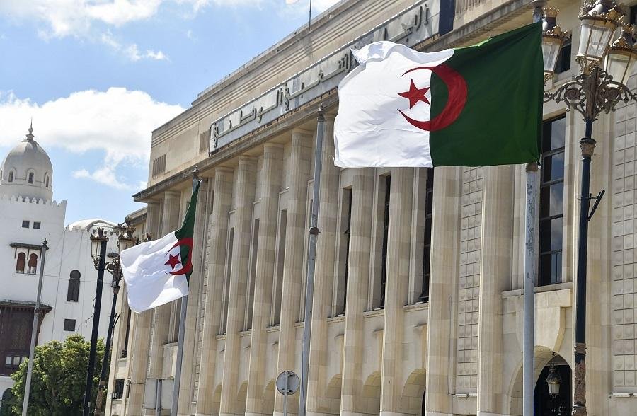 الجزائر ..4 سنوات حبسا نافذا ضد الوالي السابق للبليدة في قضايا فساد