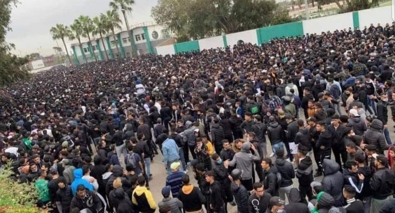 جماهير الرجاء تنتفض وتطالب إدارة الفريق بالرحيل