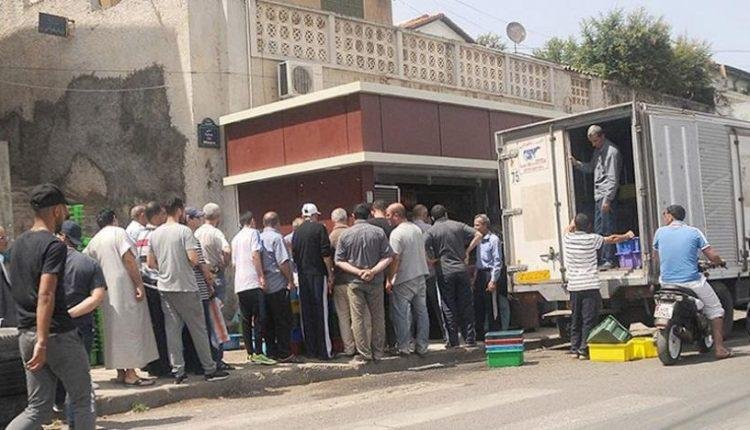 صحيفة جزائرية.. عصابة الجنرالات يجوعون الشعب الجزائري ويرسلون المساعدات للنيجر من أجل شراء موقف لصالح البوليساريو