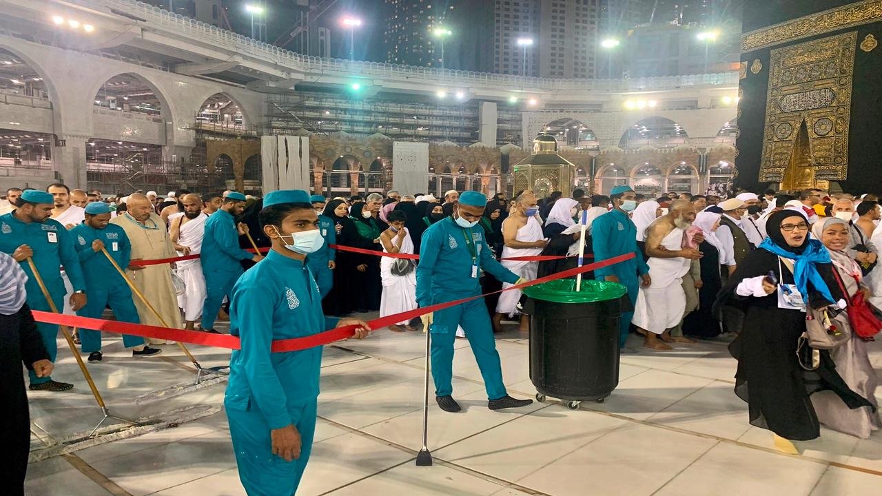 شروط جديدة أمام الراغبين في أداء ”عمرة رمضان”