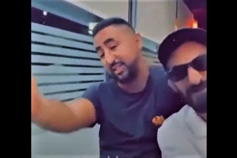 قضاء مراكش يتابع فنانا جزائريا في حالة اعتقال