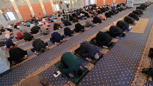 قائمة الدول العربية التي ستسمح بصلاة التراويح في رمضان!