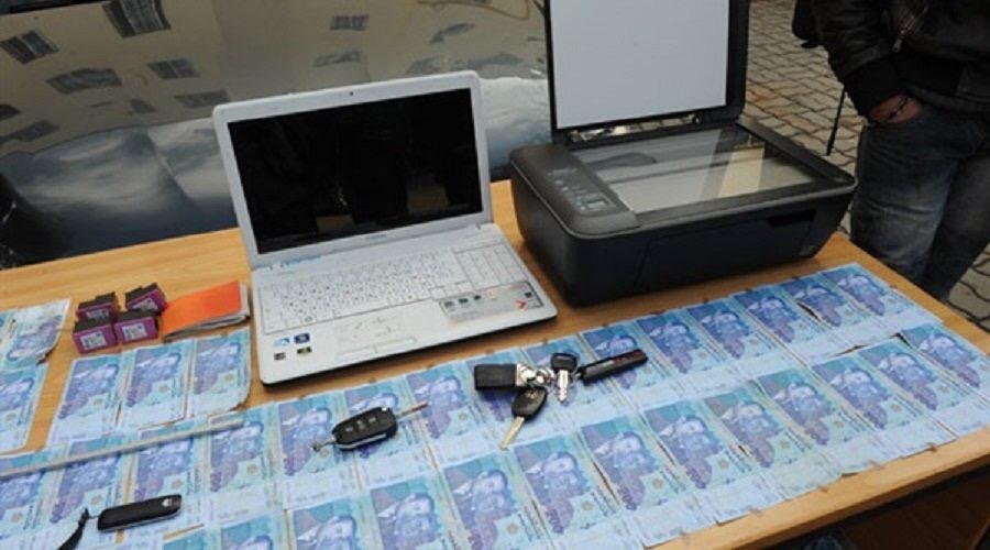 أمن الداخلة يوقف سيدة بحوزتها أوراق مالية مزورة