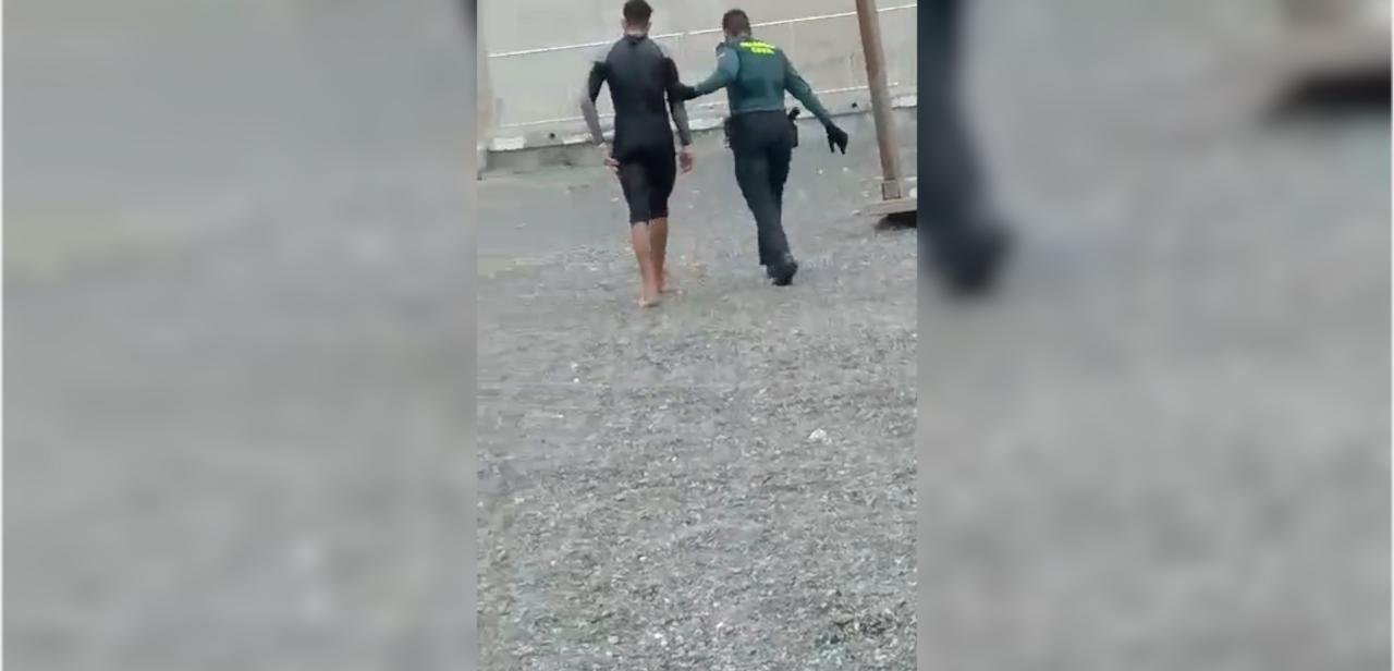 شباب من الفنيدق يصلون سباحة للثغر المحتل!