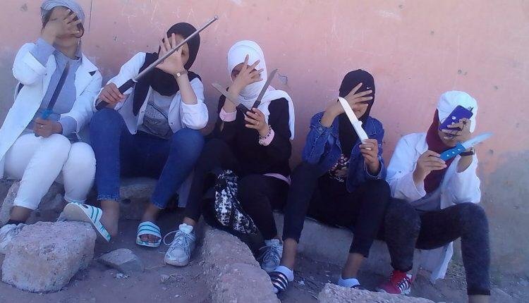 توقيف ستة تلميذات ظهرن في فيديو بأسلحة بيضاء