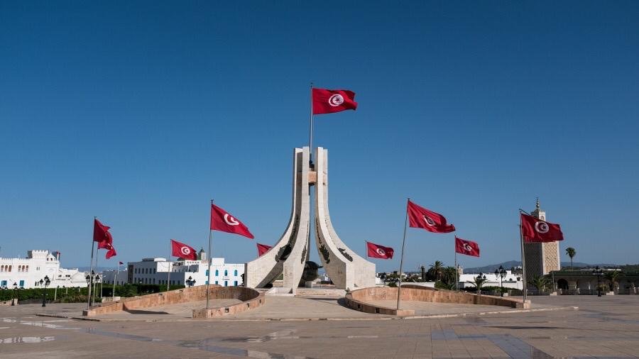 تونس تفرض إغلاقا تاما لمواجهة كورونا