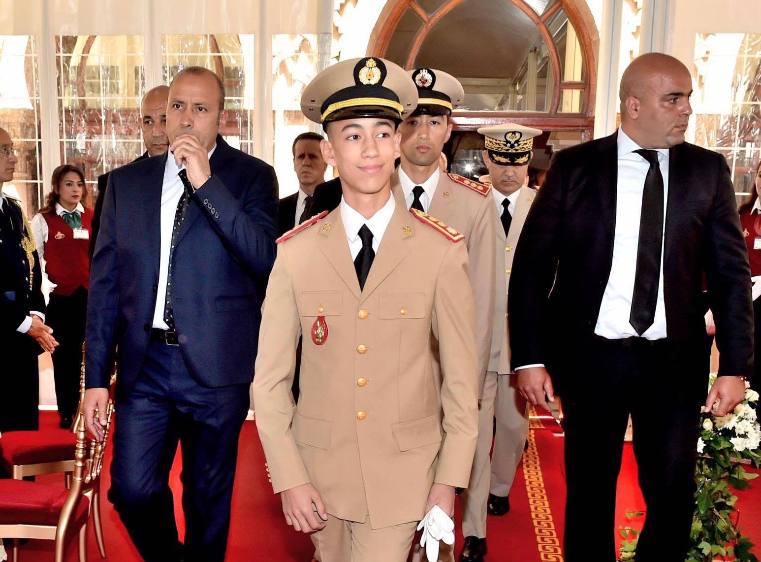 مولاي الحسن القوة و الرزانة .. تفاصيل عن حياة أصغر ولي عهد في العالم