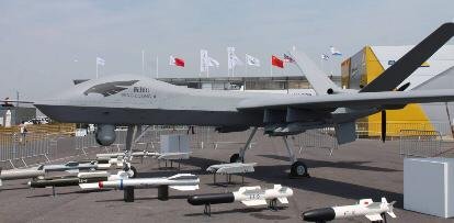 صفقة مهمة مع الصين.. القوات المسلحة الملكية تعزز ترسانتها العسكرية بطائرات Wing Long 2 بدون طيار