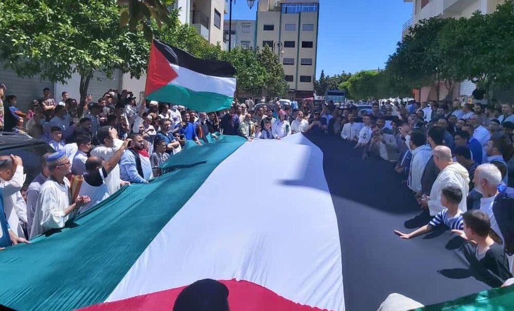 تحت شعار ”فلسطين أمانة والتطبيع خيانة” وقفات احتجاجية بعدد من المدن بالمملكة  تضامنا مع المقدسيين