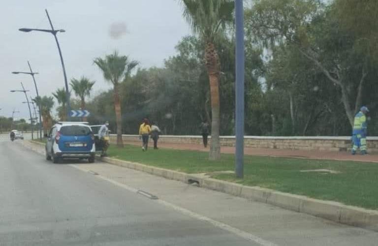 خوفا من الهجرة: السلطات المحلية تمنع سيارات الأجرة من نقل المواطنين الأفارقة نحو الفنيدق