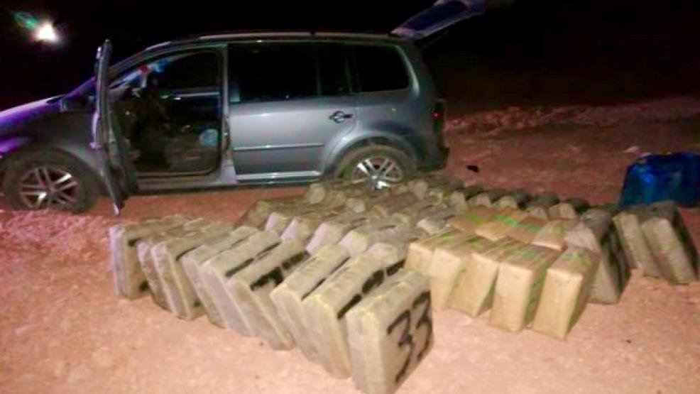ضربة جديدة لشبكات الإتجار الدولي في المخدرات ..درك الدريوش يحجز سيارة محملة بـ5 أطنان من الشيرا