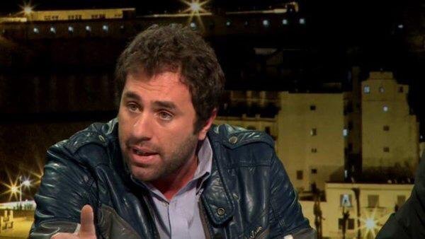 صحفي جزائري الامتيازات الجزائرية التي يستفيد منها بن بطوش لا يستطيع المواطن الجزائري أن يحصل عليها