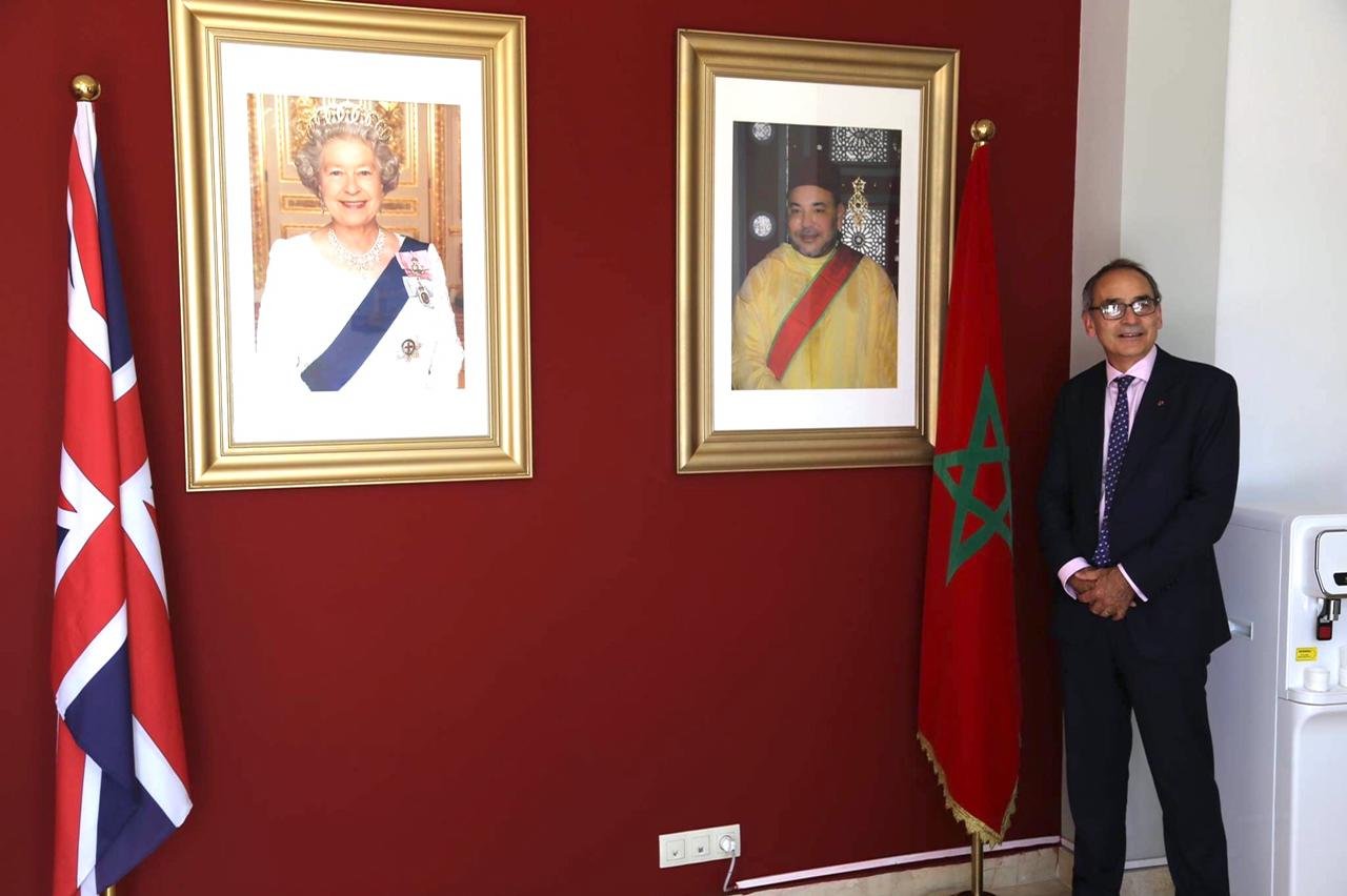 السفير البريطاني بالرباط .. يعلن عن مفاجأة للمغرب .. هل بريطانيا تتجه لإعلان إعترافها بسيادة المغرب على صحرائه