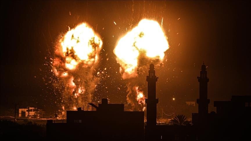 من جديد..طائرات إسرائليلة تقصف غزة