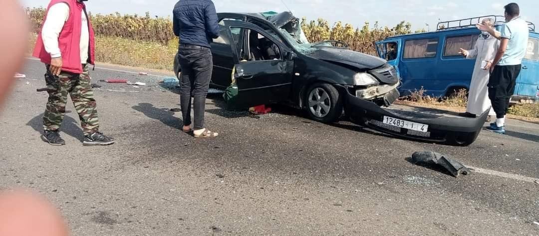 حادثة سير مميتة تودي بحياة 5 أفراد من عائلة واحدة
