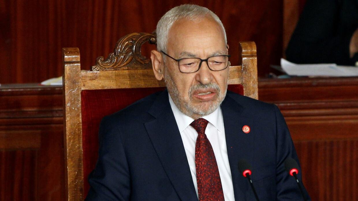 الغنوشي..إعلام الإمارات وراء ما حصل في تونس واستهداف حركة النهضة
