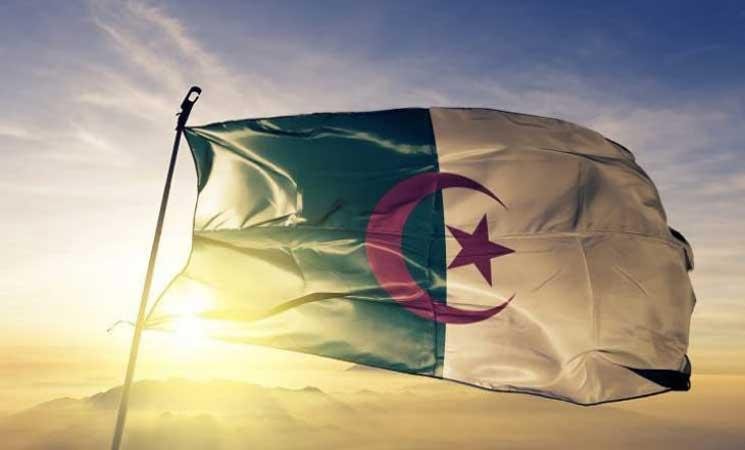 مجلة فرنسية تتحدث عن “انفجار” لأجهزة الاستخبارات الجزائرية
