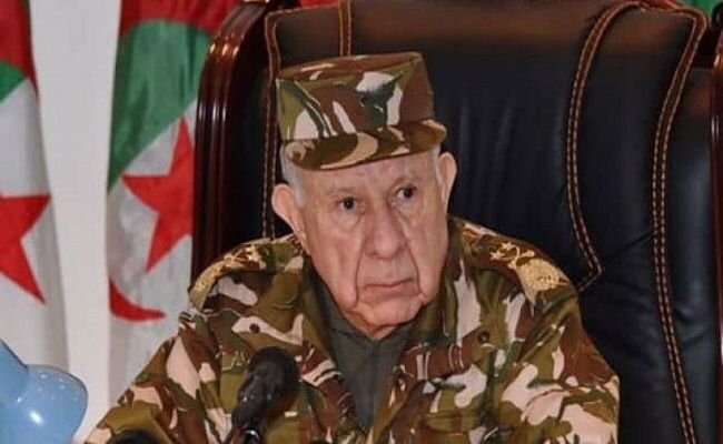 مجلة النظام العسكري الجزائري تتهم المغرب بالوقوف وراء حرائق الغابات