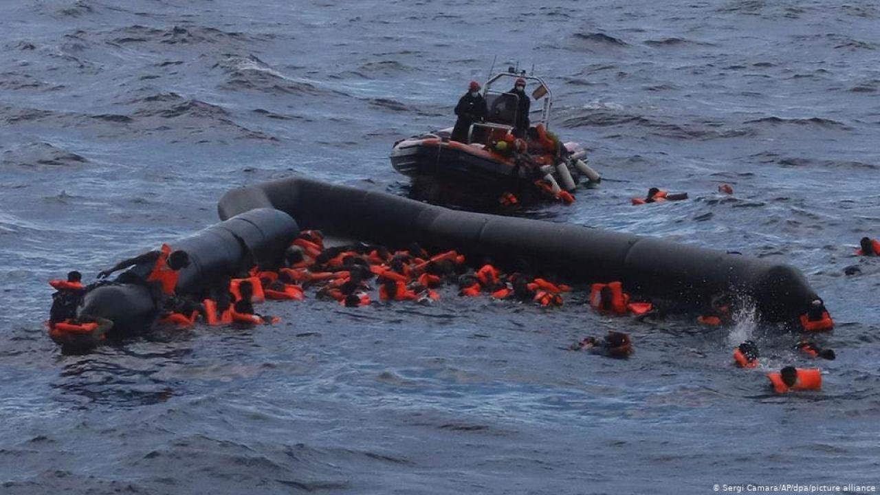 انتشال جثث 22 مهاجر غير نظامي قبالة ساحل بوجدور