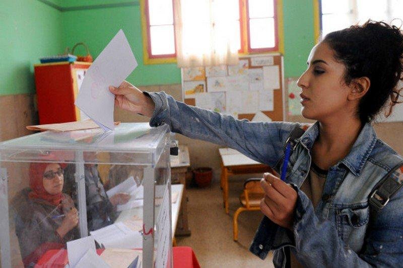 فقدان الثقة وعزوف الشباب عن المشاركة في الانتخابات الناخبين.. تحديان يواجهان انتخابات المغرب