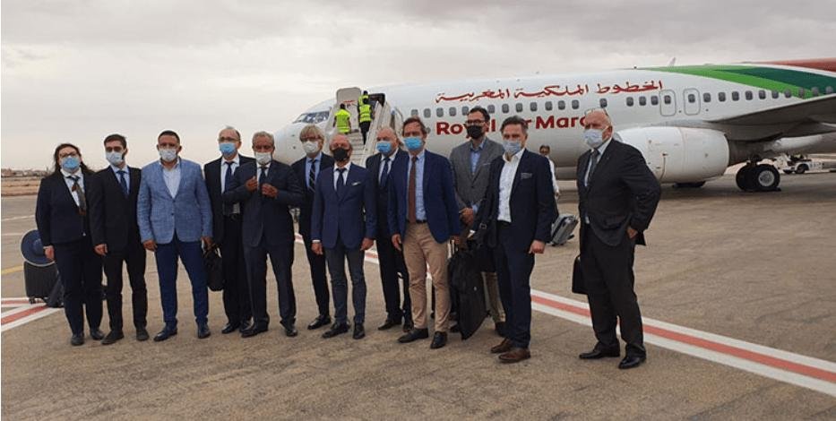 وفد من رجال أعمال بولونيين يستكشف فرص الاستثمار بالعيون