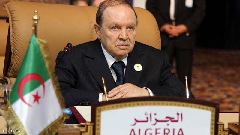الجزائر تعلن الحداد الوطني وتنكيس العلم بعد وفاة بوتفليقة