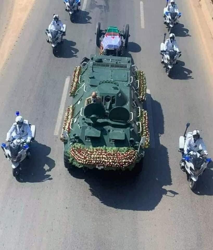 جنازة رسمية شارك فيها تبون.. جثمان بوتفليقة يوارى الثرى في مربع الشهداء