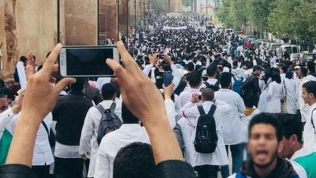 تدشين الموسم الدراسي الجديد بإضراب  الأساتذة عن العمل