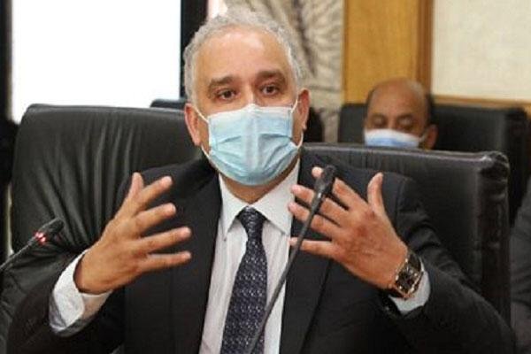 خبير يؤكد مركزية التلقيح واستعمال جواز اللقاح للتخفيف من الإجراءات التقييدية