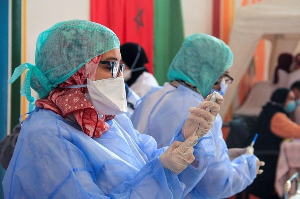 دراسة: الآثار الجانبية للجرعة الثالثة مشابهة للجرعة الثانية من لقاح كورونا