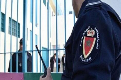 مندوبية السجون تنفي “الادعاءات الكاذبة” بخصوص ظروف اعتقال سجين حامل للجنسيتين الفرنسية والجزائرية.