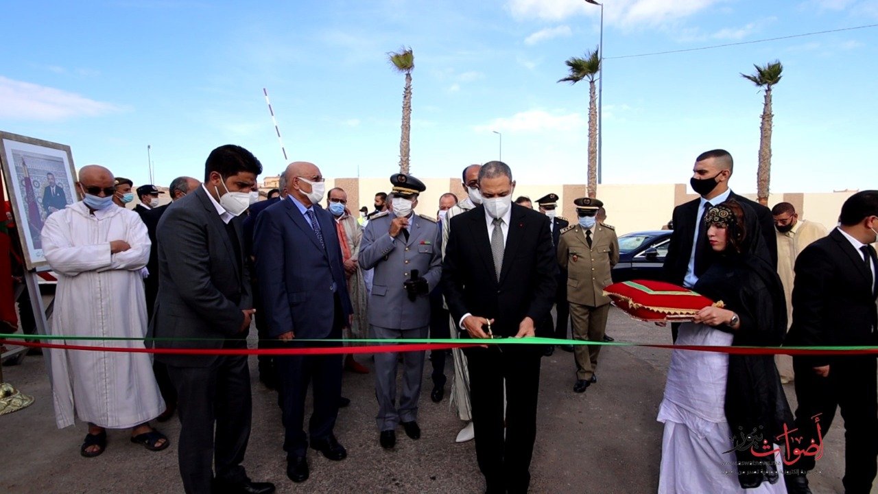 بالفيديو ..تخليداً لذكرى المسيرة الخضراء والي جهة العيون الساقية الحمراء يترأس حفل إنطلاق مشاريع كبرى بحاضرة المناطق الجنوبية مدينة العيون