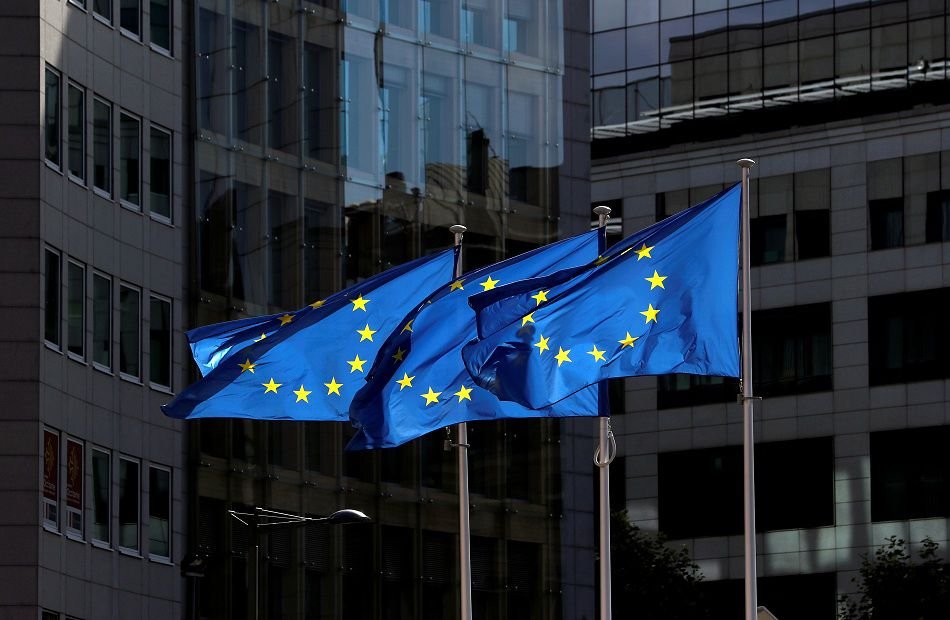 البرلمان الأوروبي يدعو الجزائر إلى إعادة النظر في قرار قطع الإمداد بالغاز