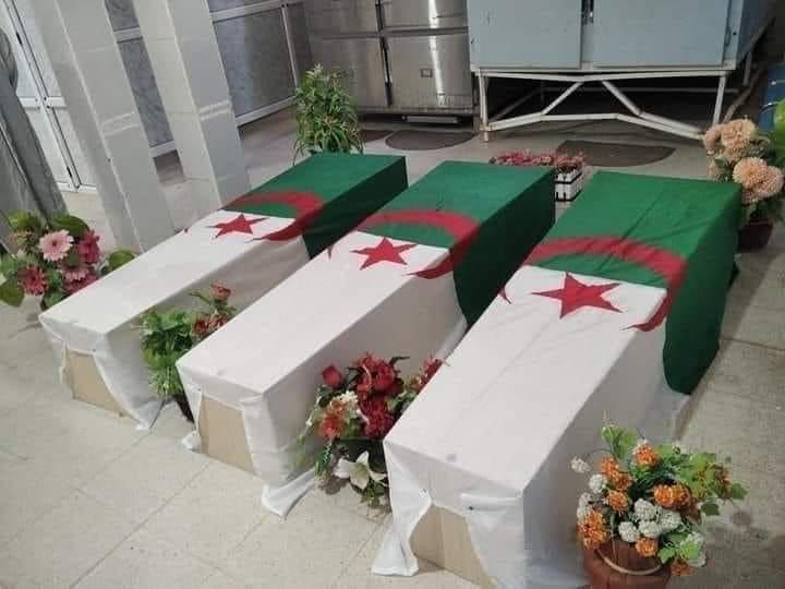 خوفاً من فتح تحقيق دولي ..عصابة الكابرانات تنقل جثامين 3 سائقين جزائريين لعائلاتهم دون الطب الشرعي