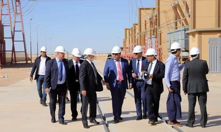 وفد من الوكالة الوطنية لضبط الكهرباء يزور مشاريع طاقية في جهة العيون – الساقية الحمراء
