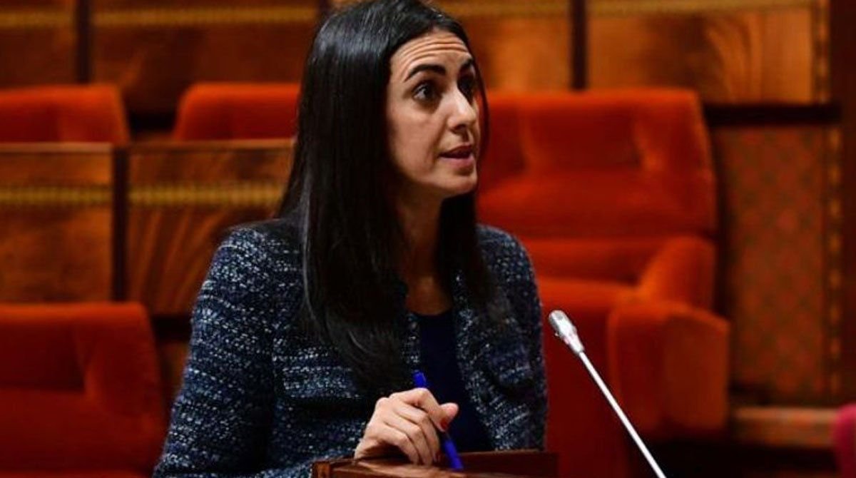 حذف الضريبة التصاعدية..العلوي ترد على العثماني ”الهدف تحقيق الالتقائية التدريجية نحو سعر نسبي ”