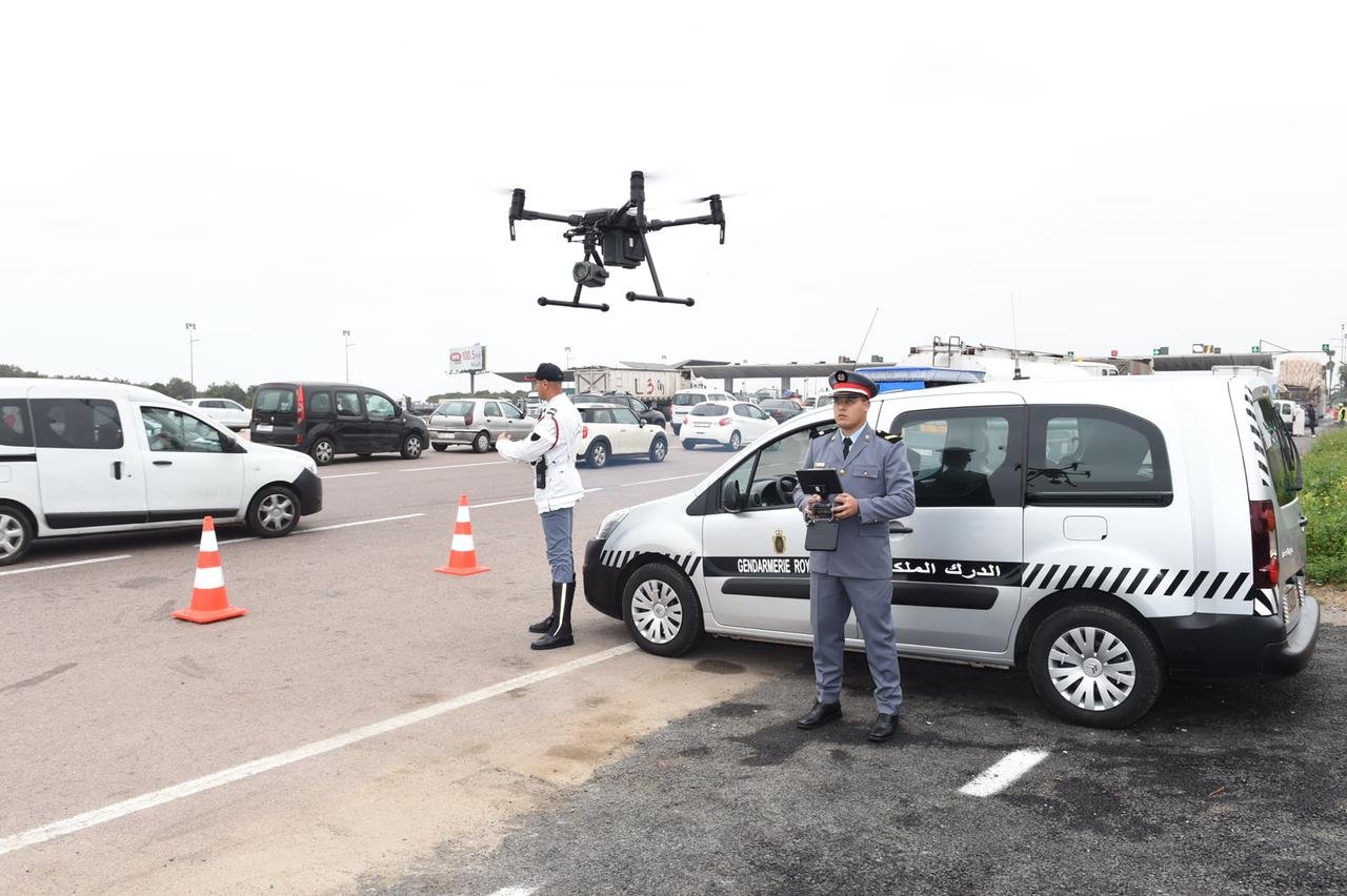 دوريات و”درونات” الدرك الملكي تسجل 1.4 مليون مخالفة سير في 2021