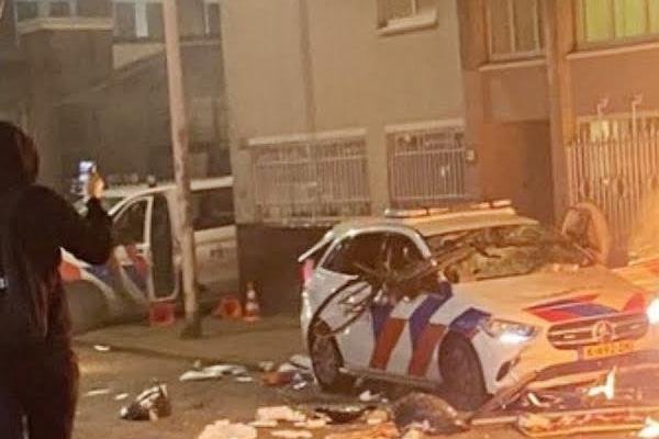 اندلاع احتجاجات عنيفة في هولندا ضد إجراءات كورونا