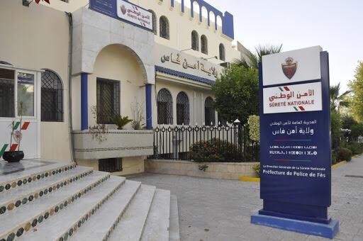 بسبب “الارتشاء وتبديد أموال عمومية”..إحالة ثلاثة موظفي شرطة على النيابة العامة بفاس