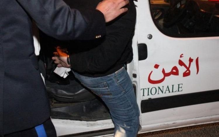 الاعتداء على سيدة بالسلاح الأبيض بالخميسات..يقود شقيقين إلى الاعتقال