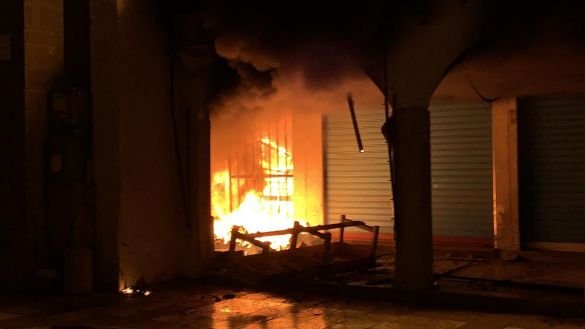 اندلاع حريق بالمركب التجاري البلدي بالناظور دون تسجيل أي إصابات بشرية