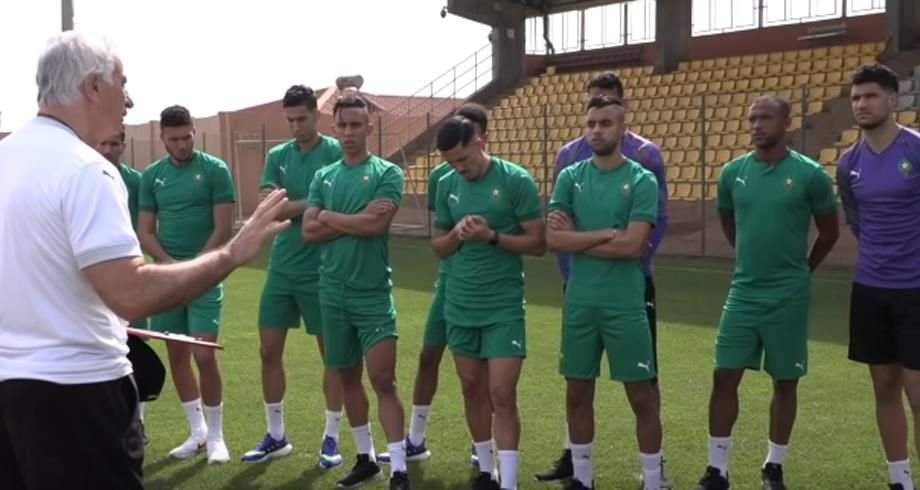 أول حصة تدريبية لـ ”أسود الأطلس” في الكاميرون