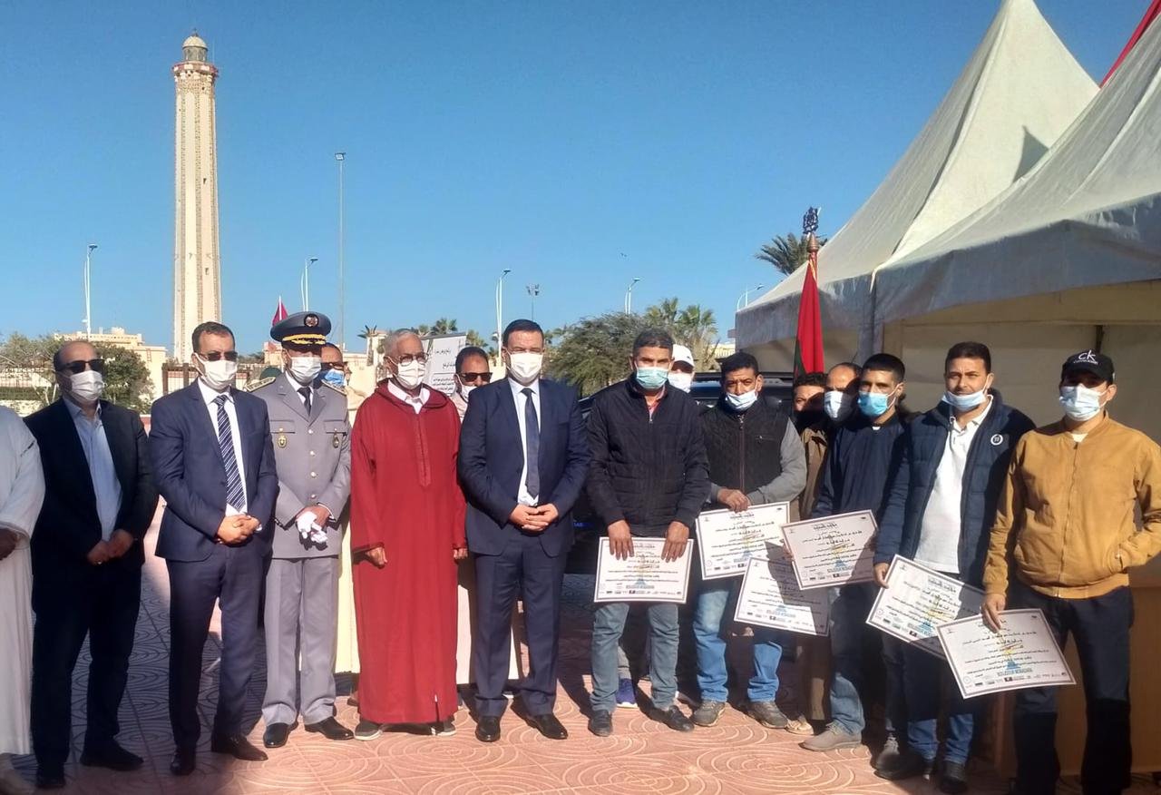 احتفالا بذكرى تقديم وثيقة المطالبة بالاستقلال.. تسليم معدات شبه طبية ودعم مشاريع بإقليم بوجدور
